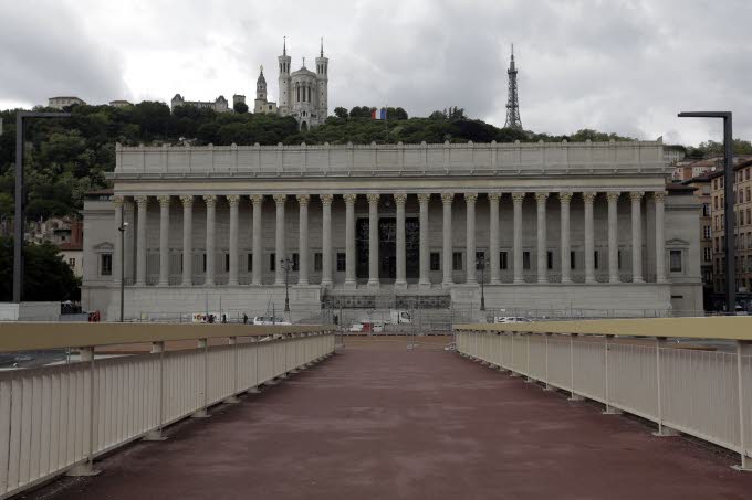 PALAIS DE JUSTICE